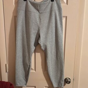 Simply Vera Vera Wang Light Gray women’s sweat shirt leggings